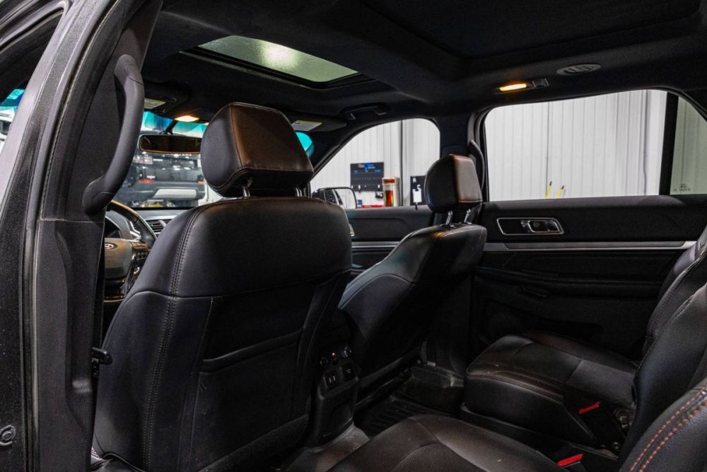 2017 Ford Explorer Sport 4WD - photo 12