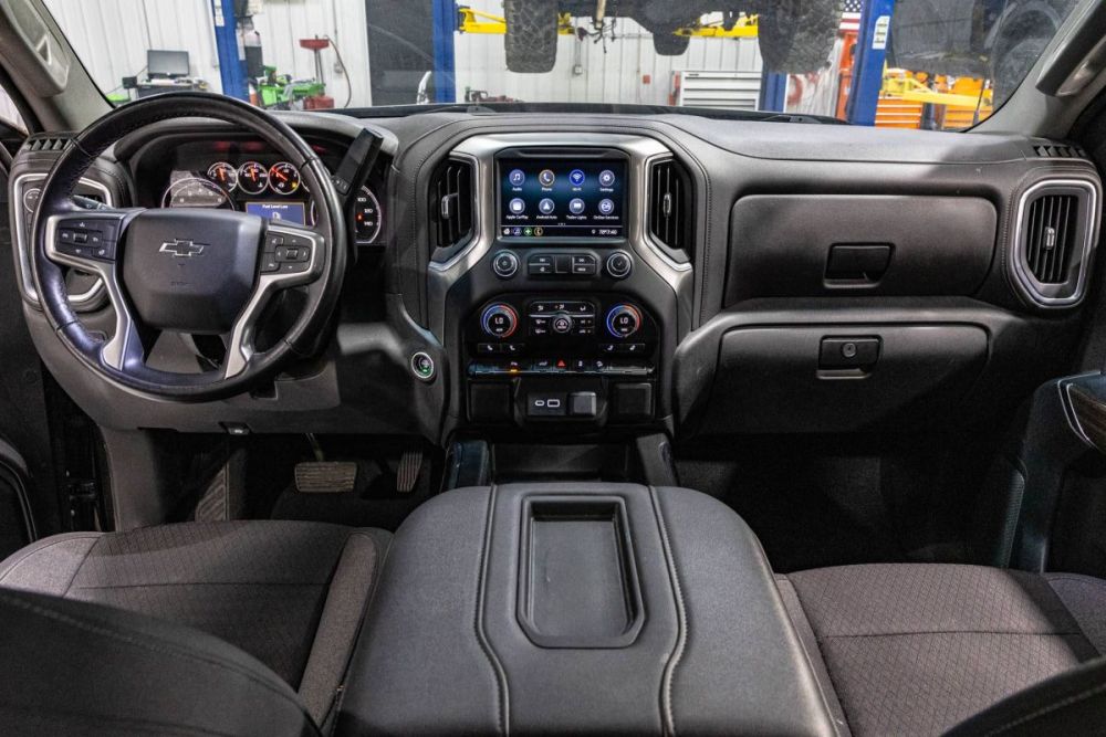 2022 Chevrolet Silverado 1500 Limited RST 4WD - photo 12