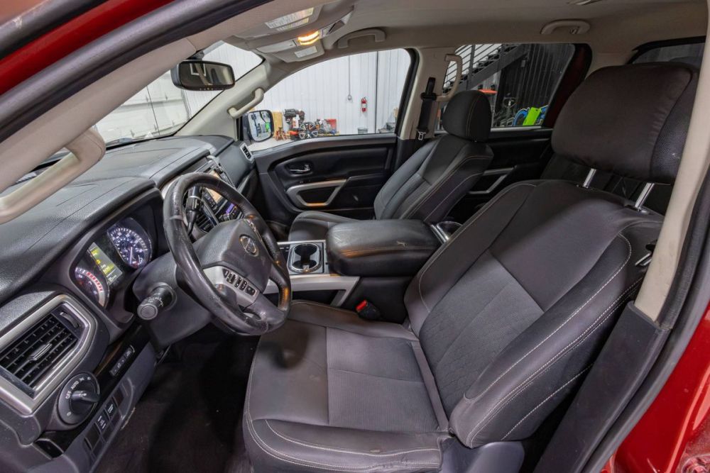 2018 Nissan Titan SV RWD - photo 12
