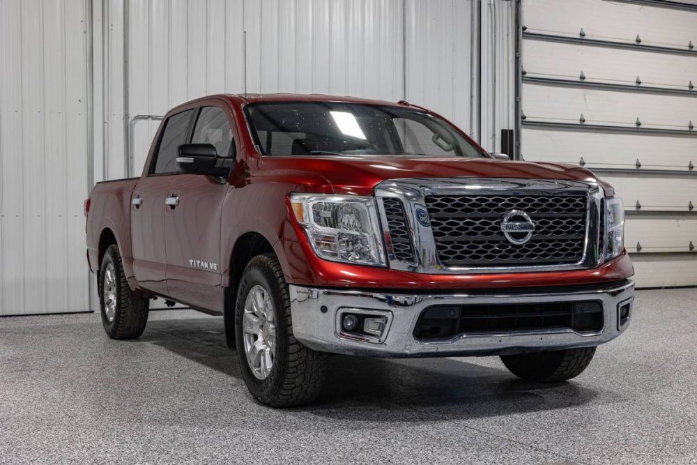 2018 Nissan Titan SV RWD - photo 7