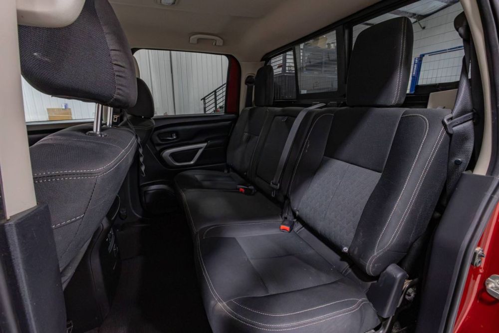 2018 Nissan Titan SV RWD - photo 10