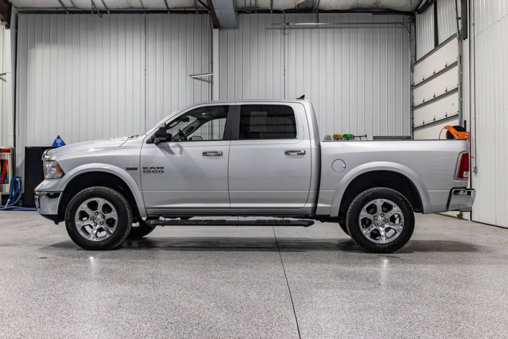 2018 Ram 1500 Laramie 4WD - photo 2