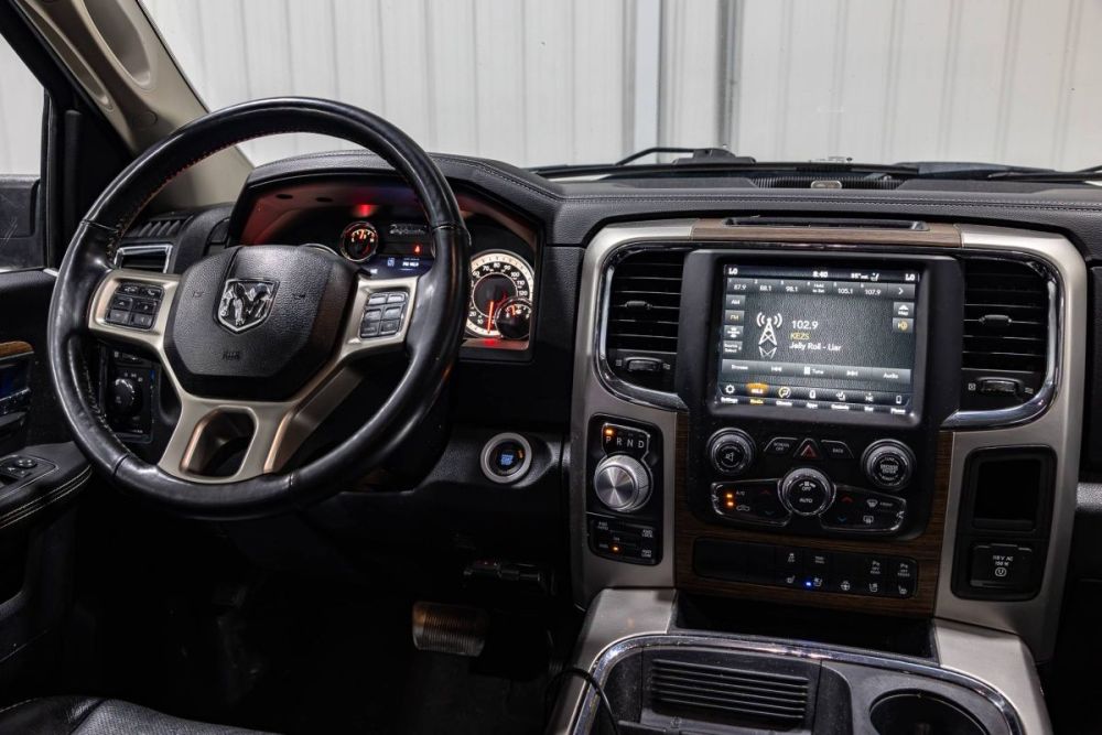 2018 Ram 1500 Laramie 4WD - photo 12