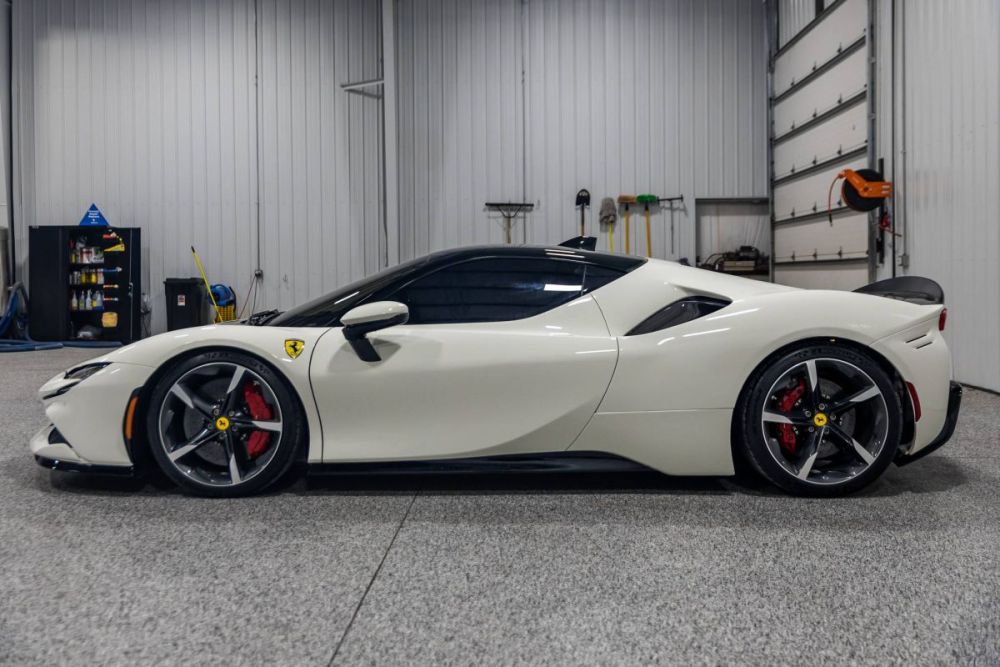 2023 Ferrari SF90 Stradale - photo 2