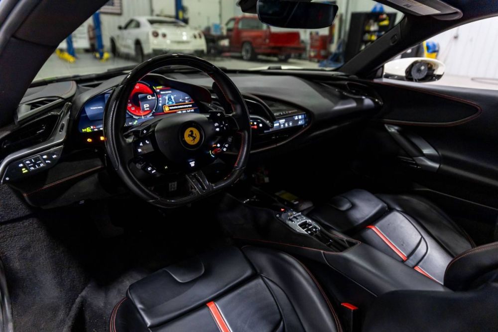 2023 Ferrari SF90 Stradale - photo 12