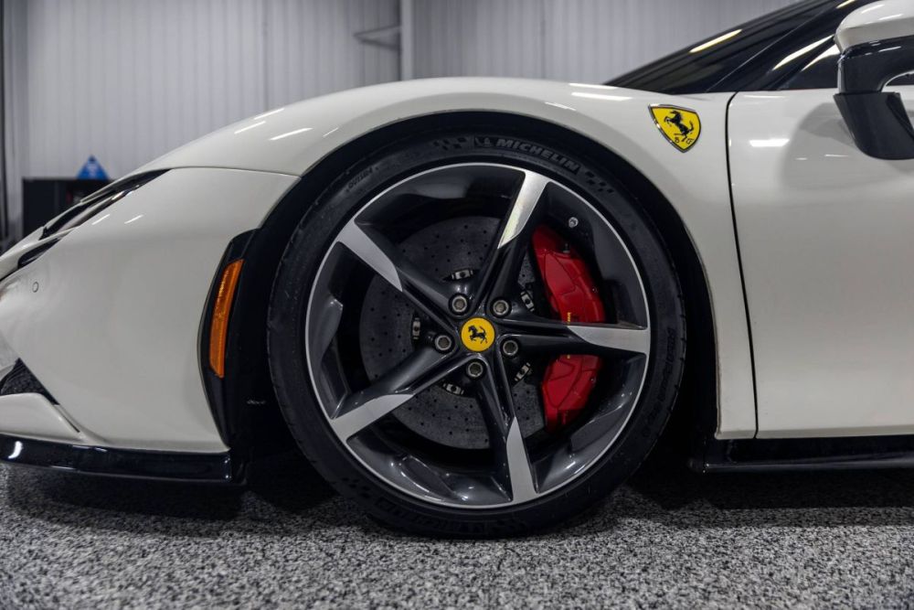 2023 Ferrari SF90 Stradale - photo 10