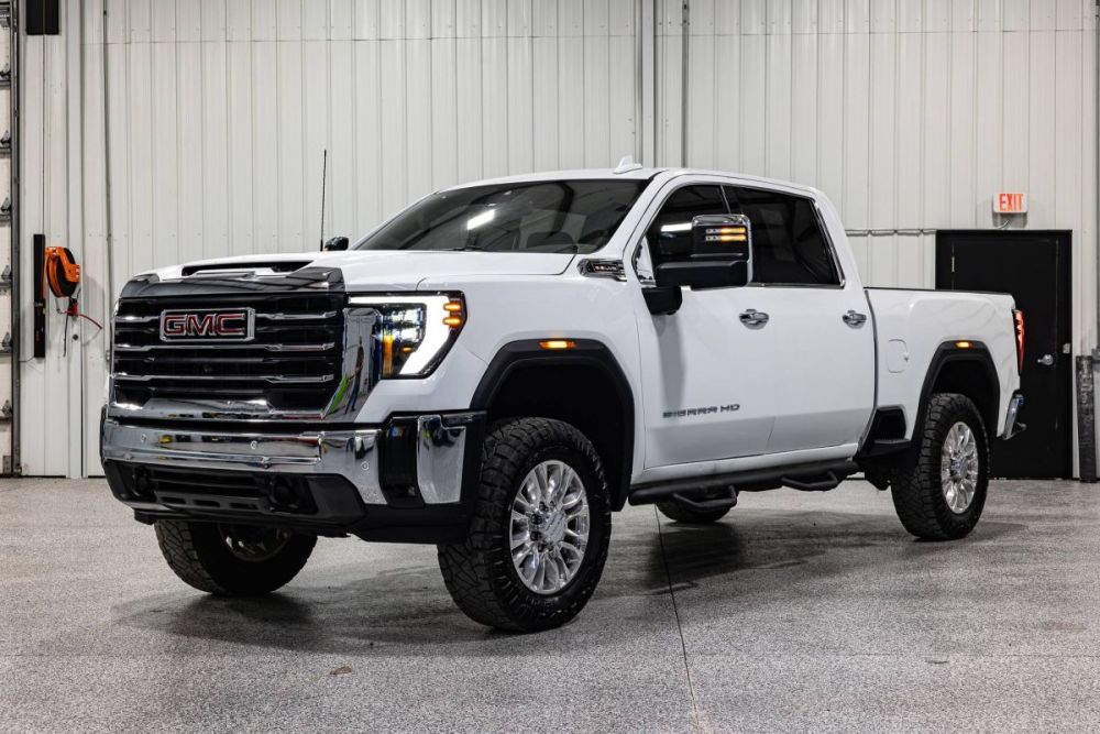 2025 GMC Sierra 2500HD SLT 4WD - photo 1