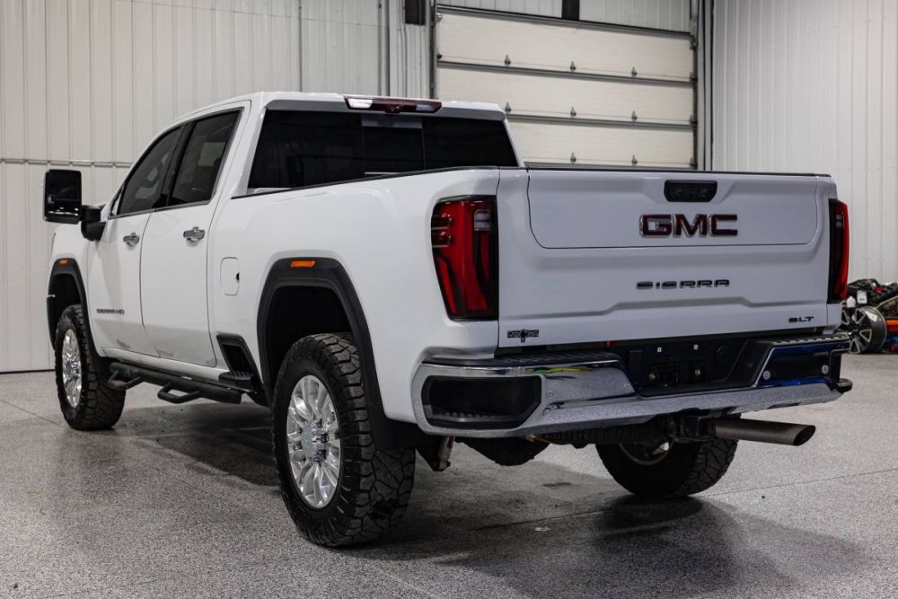 2025 GMC Sierra 2500HD SLT 4WD - photo 3