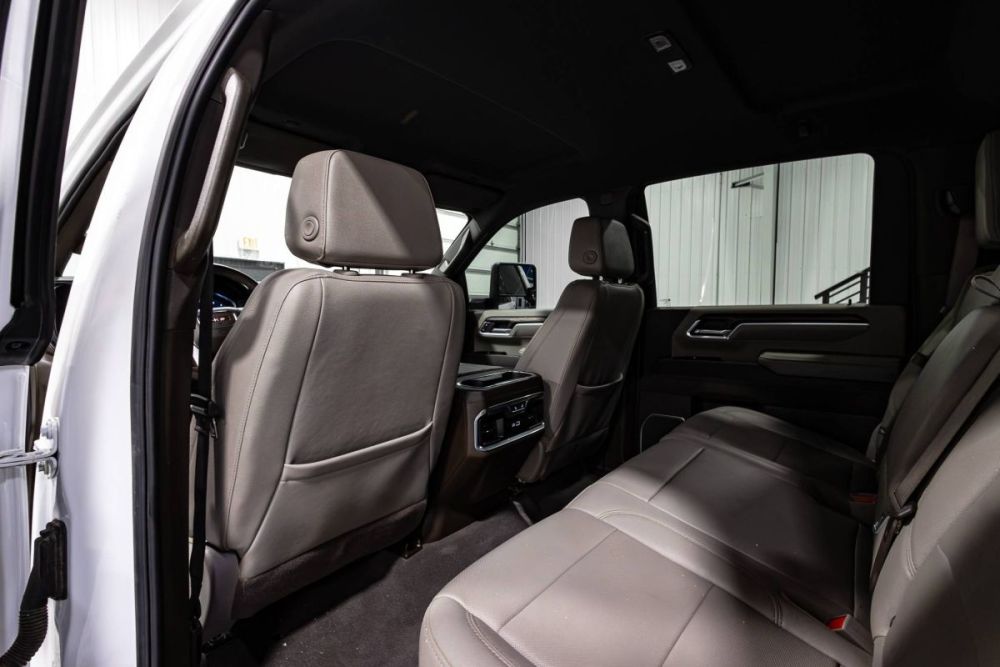 2025 GMC Sierra 2500HD SLT 4WD - photo 9