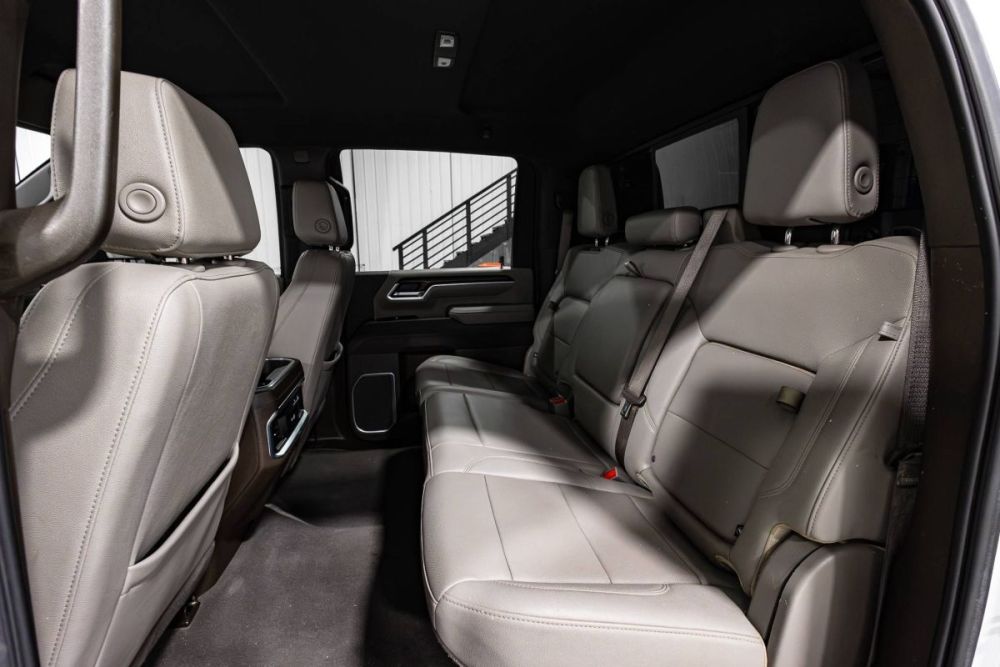 2025 GMC Sierra 2500HD SLT 4WD - photo 10