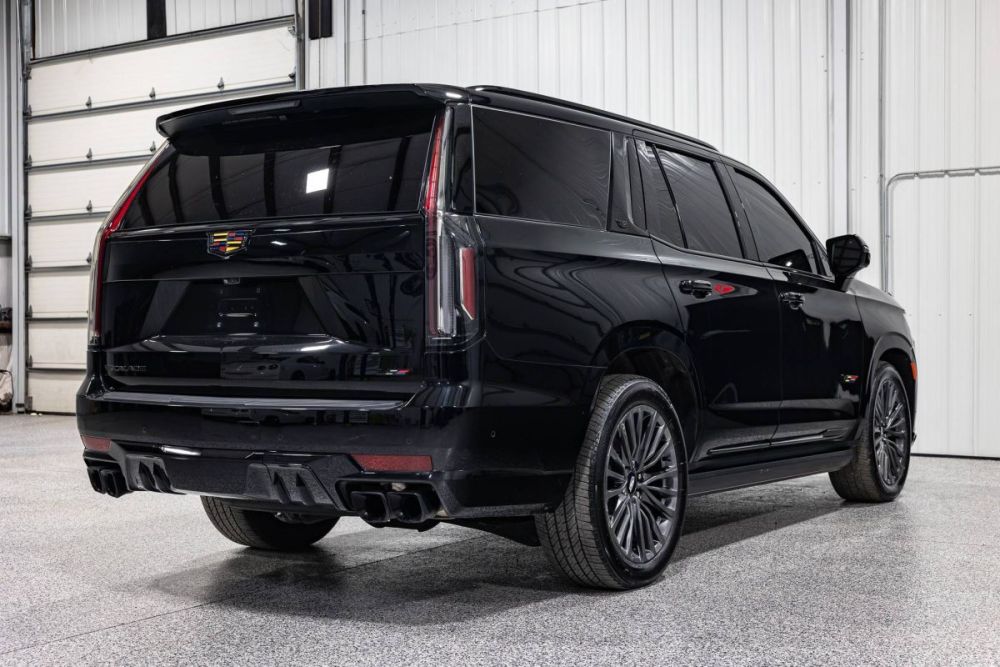 2023 Cadillac Escalade-V 4WD - photo 5