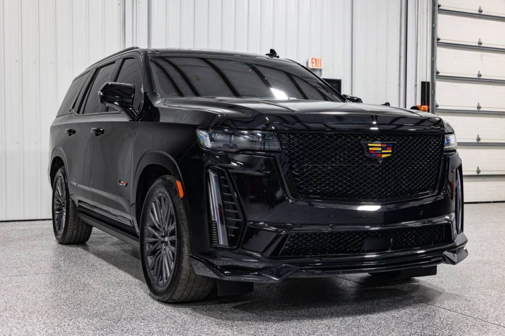 2023 Cadillac Escalade-V 4WD - photo 7