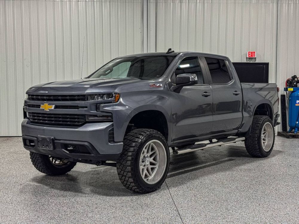 2019 Chevrolet Silverado 1500 LT 4WD - photo 1