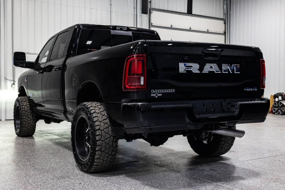 2026 Ram 2500 Laramie 4WD - photo 3