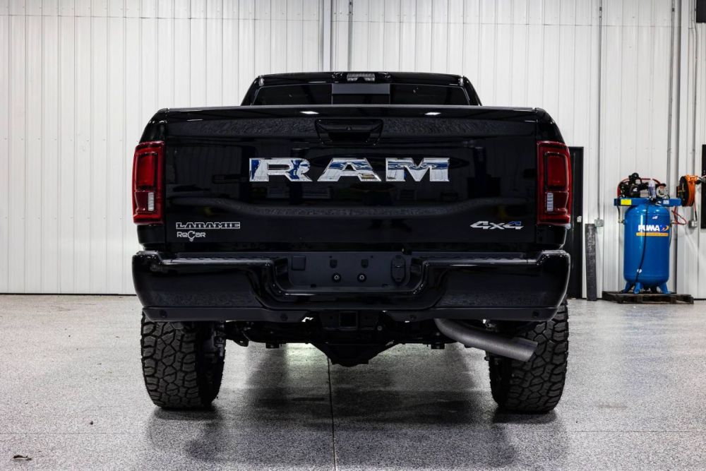 2026 Ram 2500 Laramie 4WD - photo 4
