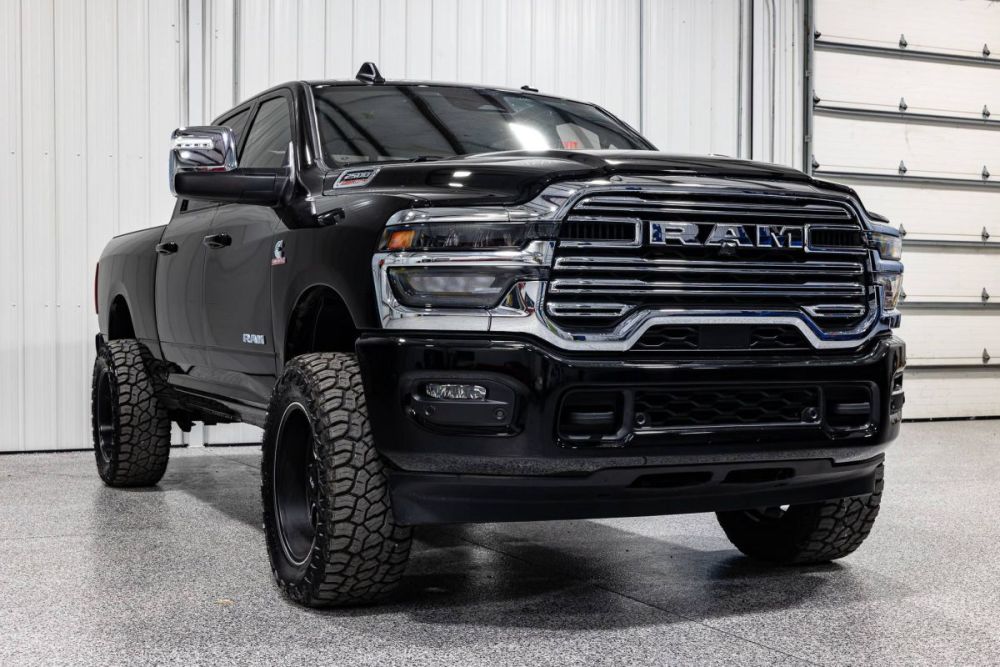 2026 Ram 2500 Laramie 4WD - photo 7