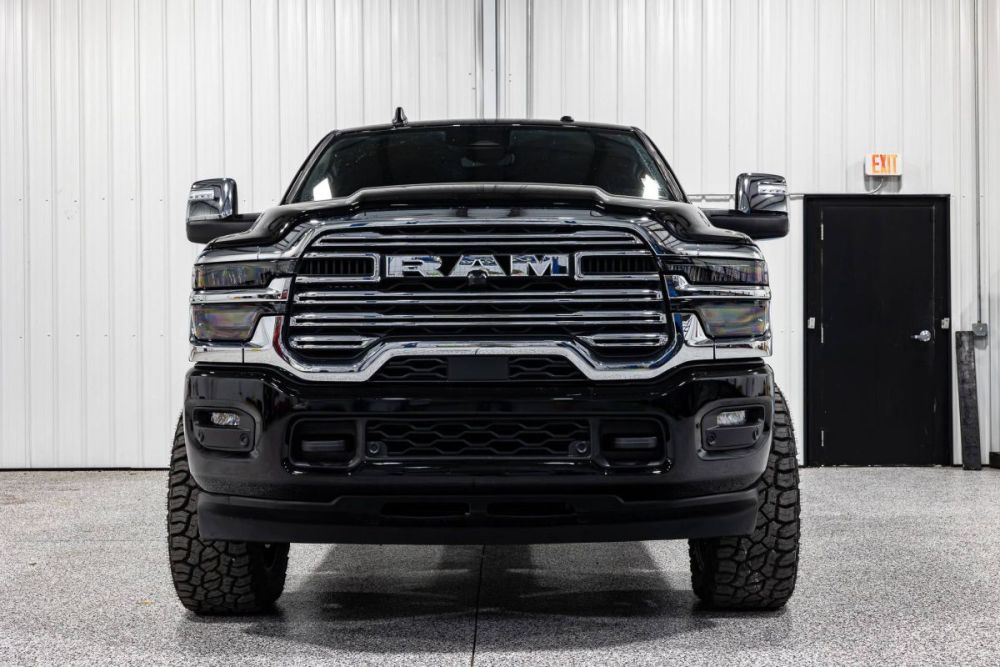 2026 Ram 2500 Laramie 4WD - photo 8