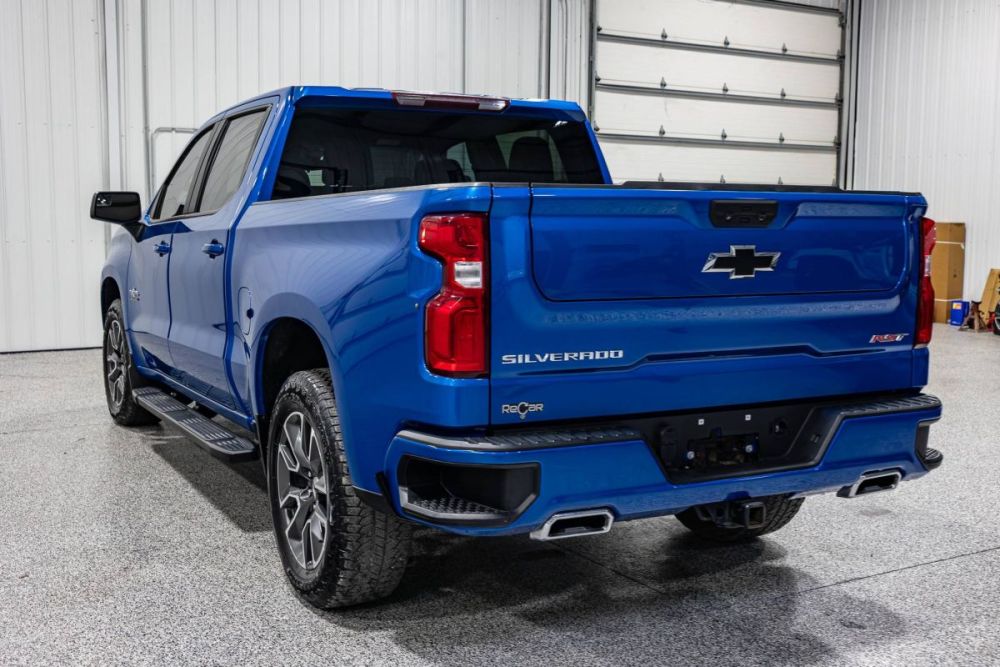 2022 Chevrolet Silverado 1500 RST 4WD - photo 3