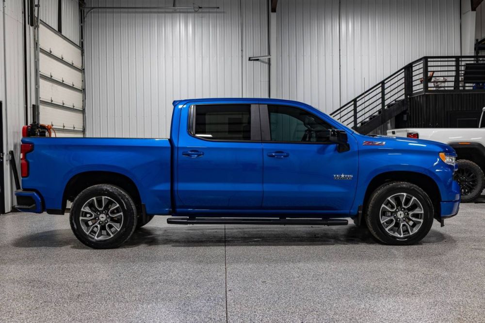 2022 Chevrolet Silverado 1500 RST 4WD - photo 7