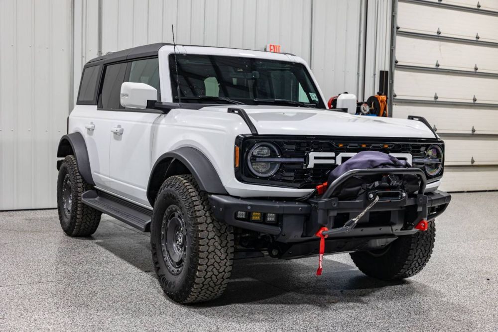 2025 Ford Bronco Outer Banks 4WD - photo 7