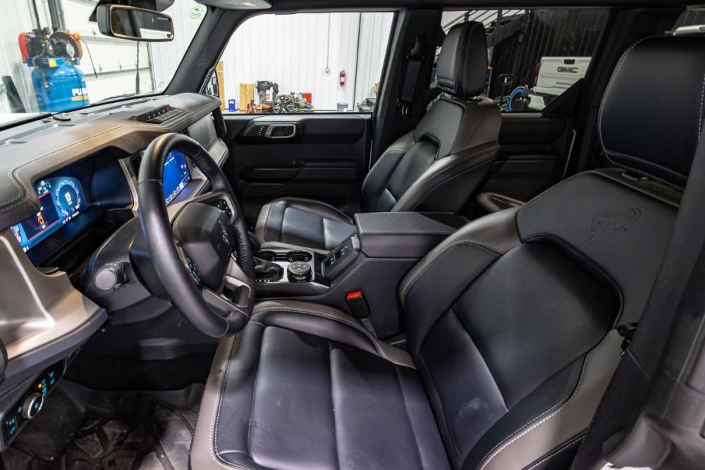 2025 Ford Bronco Outer Banks 4WD - photo 9