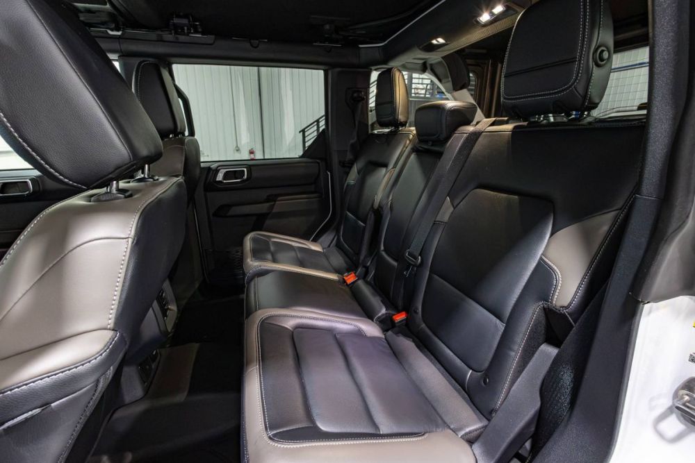 2025 Ford Bronco Outer Banks 4WD - photo 10