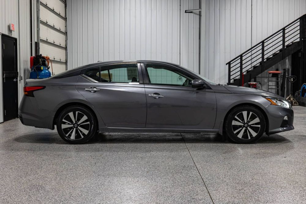 2022 Nissan Altima 2.5 SV - photo 7