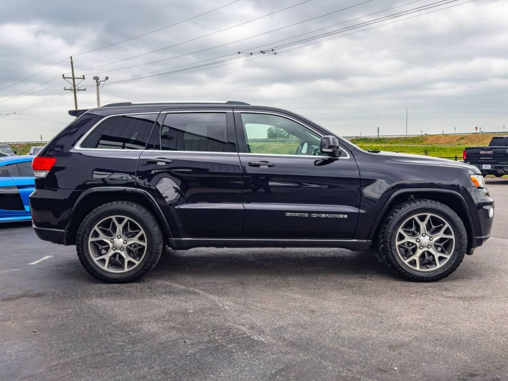2018 Jeep Grand Cherokee Sterling Edition - photo 4