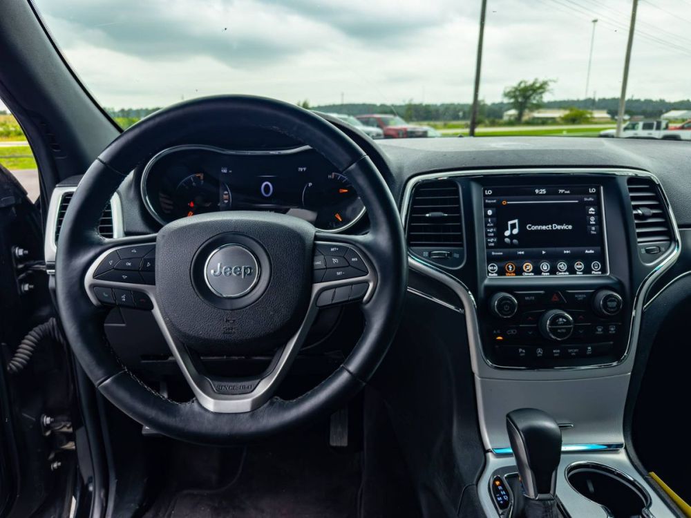 2018 Jeep Grand Cherokee Sterling Edition - photo 10