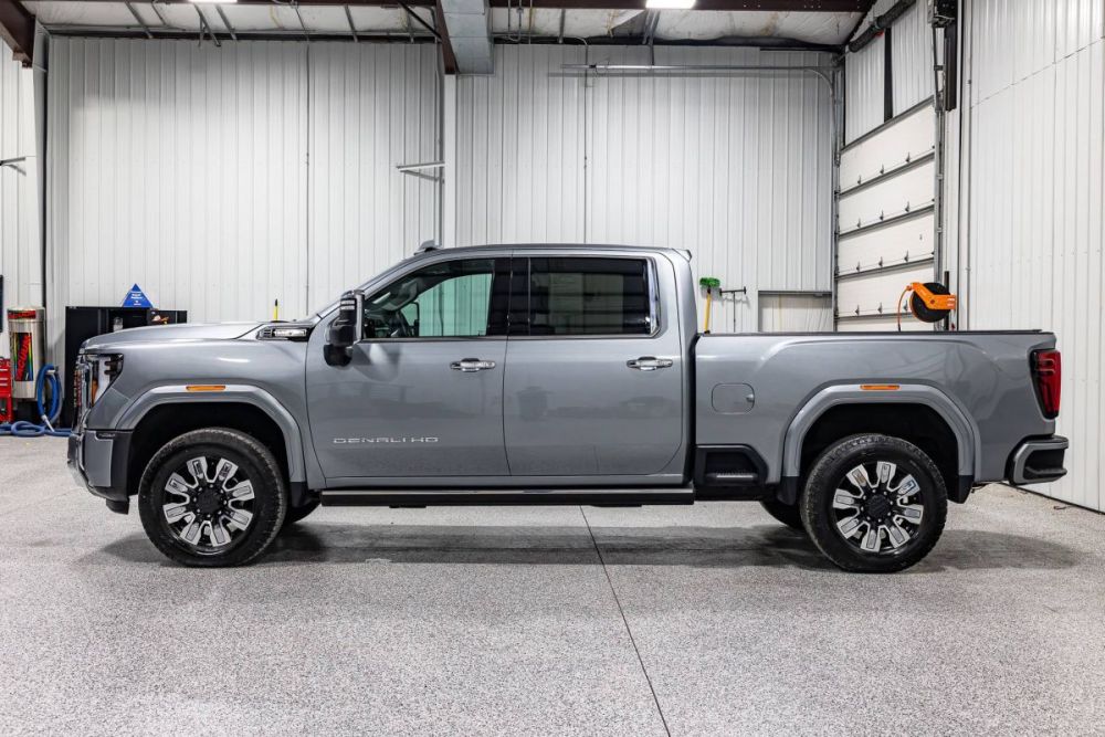 2026 GMC Sierra 2500HD Denali 4WD - photo 2