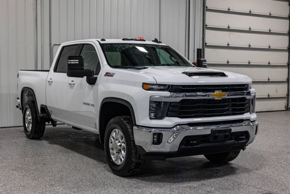 2024 Chevrolet Silverado 2500HD LT 4WD - photo 7