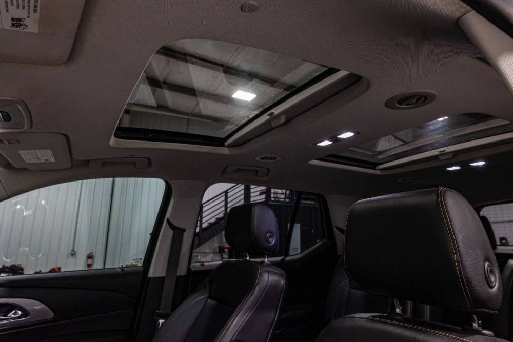 2019 Chevrolet Traverse LT Leather AWD - photo 10