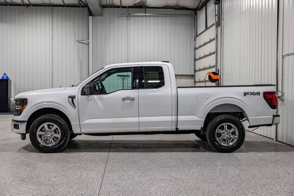2024 Ford F-150 XLT 4WD - photo 2