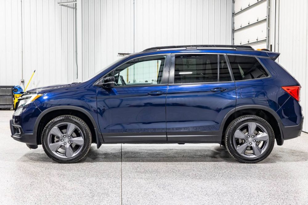 2021 Honda Passport Touring AWD - photo 2
