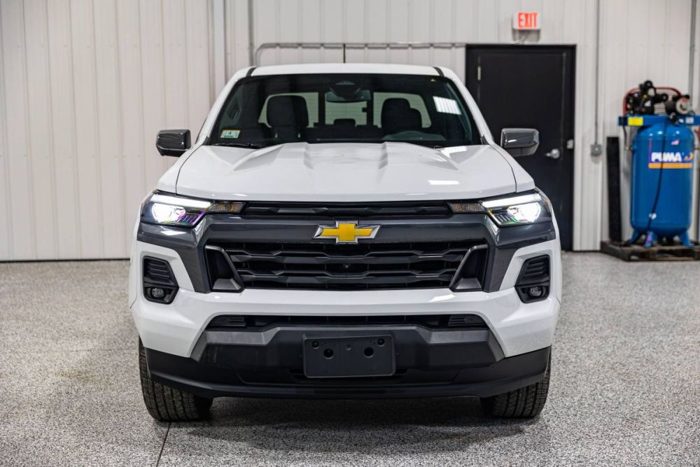 2026 Chevrolet Colorado LT 4WD - photo 8