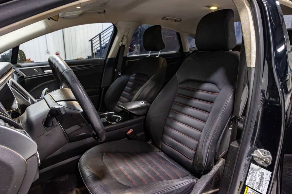2016 Ford Fusion SE FWD - photo 14