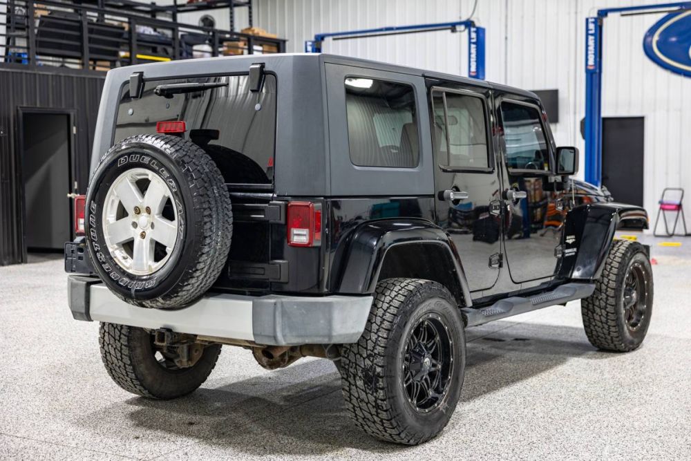 2008 Jeep Wrangler Unlimited Sahara 4WD - photo 3