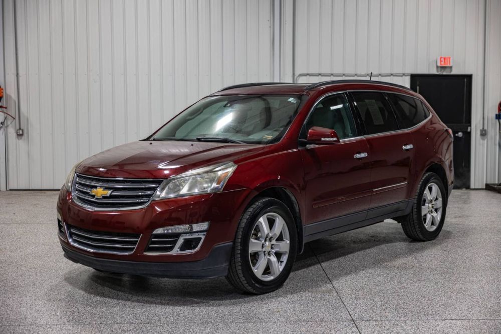 2017 Chevrolet Traverse Premier FWD - photo 1