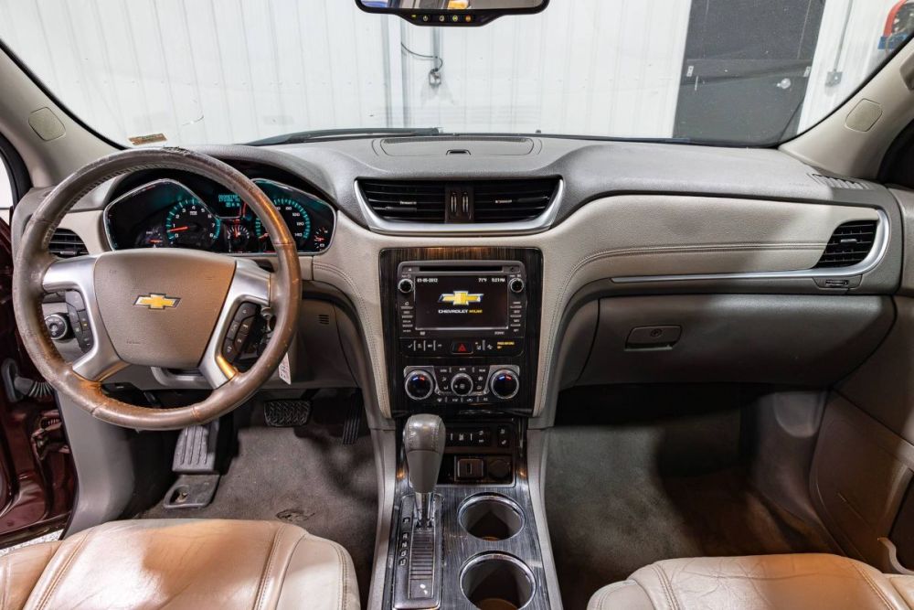 2017 Chevrolet Traverse Premier FWD - photo 16