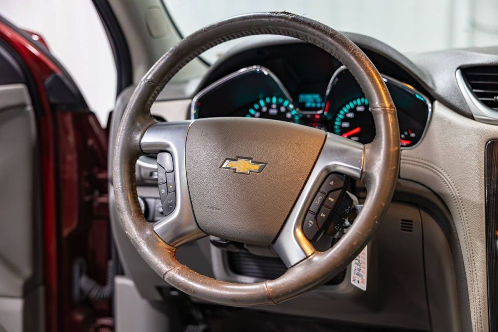 2017 Chevrolet Traverse Premier FWD - photo 17