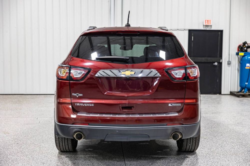 2017 Chevrolet Traverse Premier FWD - photo 3