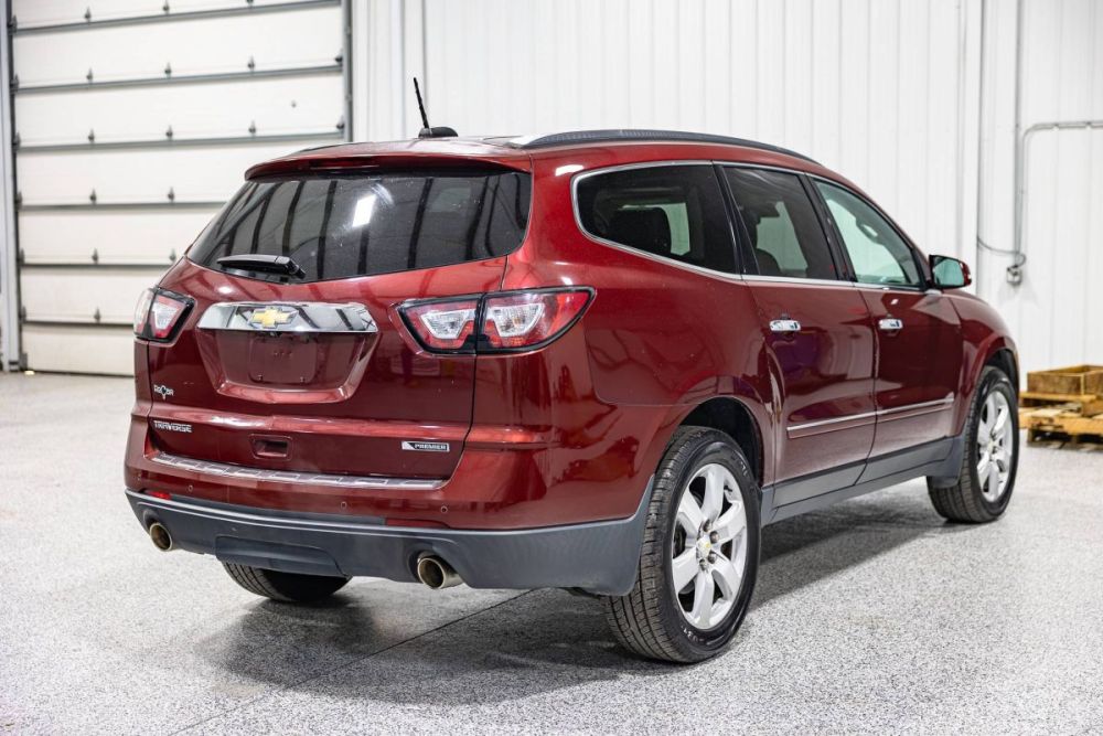 2017 Chevrolet Traverse Premier FWD - photo 6