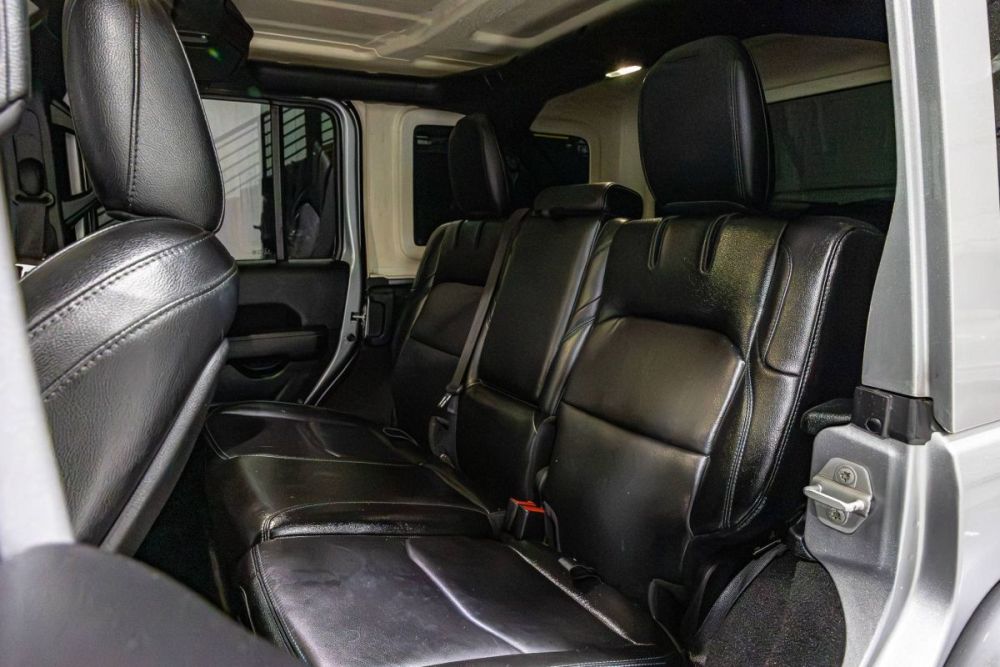 2021 Jeep Wrangler Unlimited Rubicon 4XE - photo 11