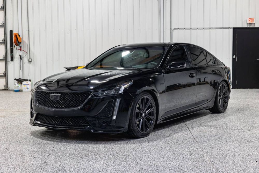 2022 Cadillac CT5-V RWD - photo 1