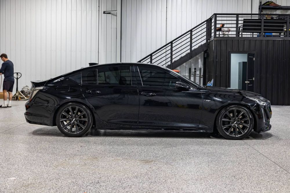 2022 Cadillac CT5-V RWD - photo 3