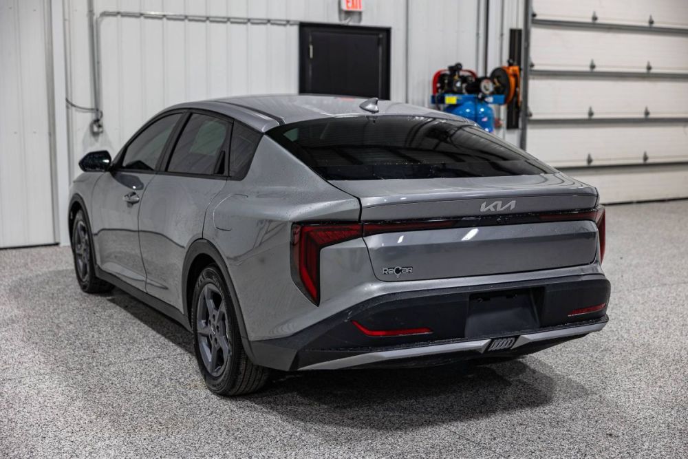 2025 Kia K4 LXS FWD - photo 3