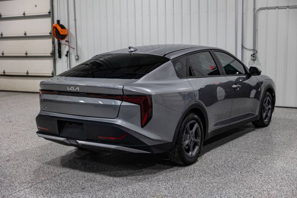2025 Kia K4 LXS FWD - photo 4