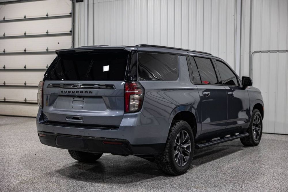 2021 Chevrolet Suburban Z71 4WD - photo 3