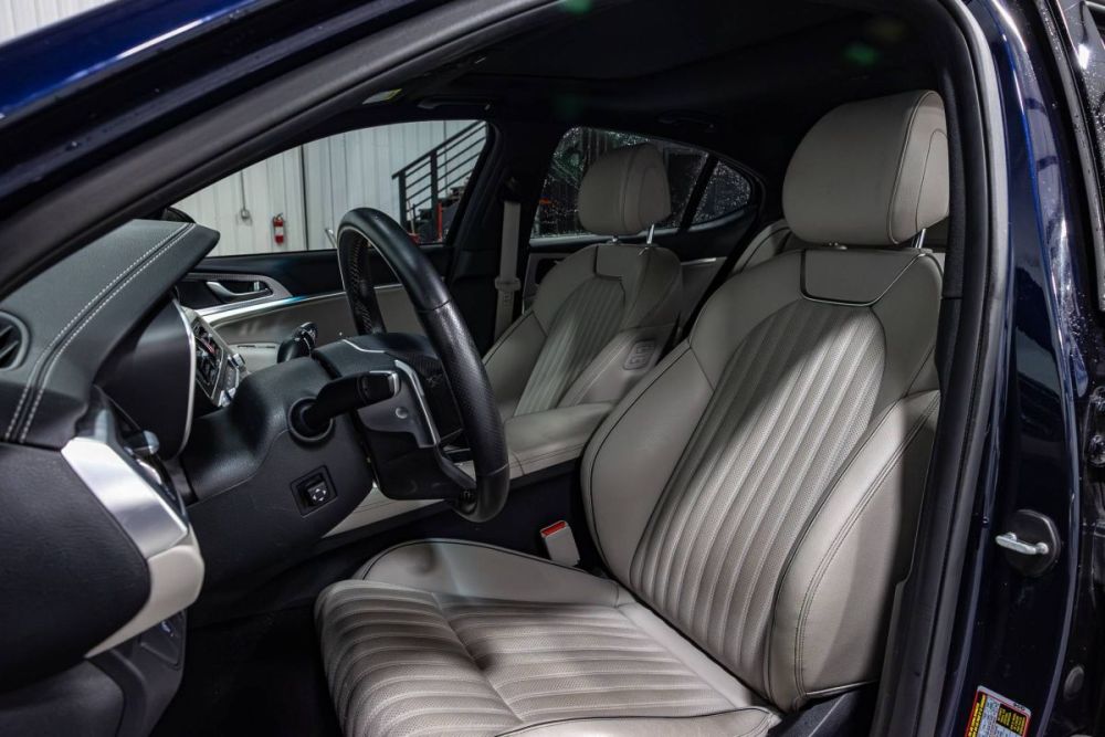 2023 Genesis G70 2.0T - photo 13