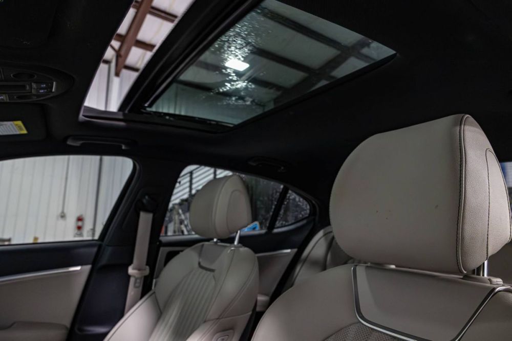 2023 Genesis G70 2.0T - photo 10